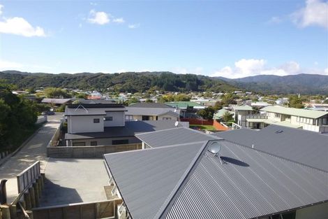 Photo of property in 23c Karamea Grove, Wainuiomata, Lower Hutt, 5014