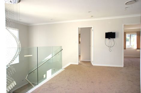 Photo of property in 39d Point View Drive, East Tamaki Heights, Auckland, 2016