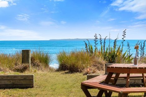 Photo of property in 99 Karewa Parade, Papamoa Beach, Papamoa, 3118
