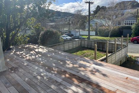Photo of property in 10 Burrows Avenue, Karori, Wellington, 6012