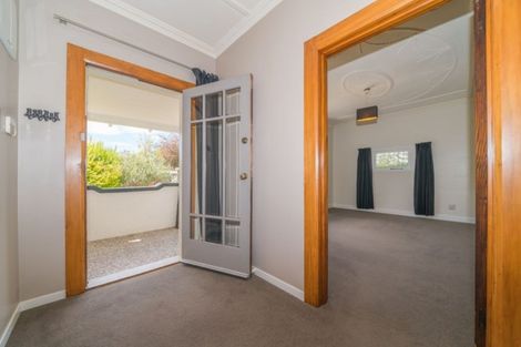 Photo of property in 18 Kowhai Avenue, Takaro, Palmerston North, 4410