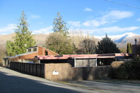 Photo of property in 75 Youghal Street, Wanaka, 9305