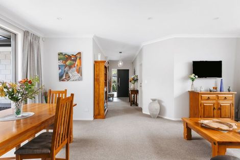 Photo of property in 13 Shoreview Close, Omokoroa, 3114