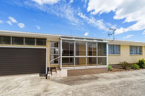 Photo of property in 2/17 Princes Street, Kensington, Whangarei, 0112