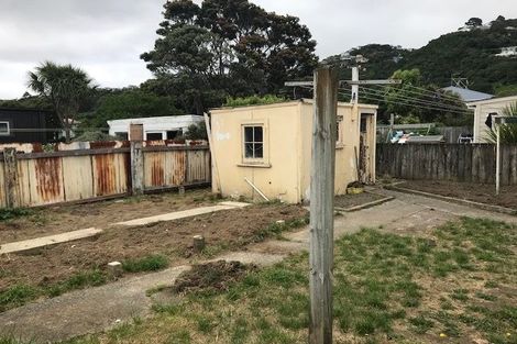 Photo of property in 3 Toru Street, Lyall Bay, Wellington, 6022