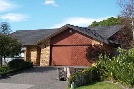 Photo of property in 28 Summermist Drive, Northpark, Auckland, 2013