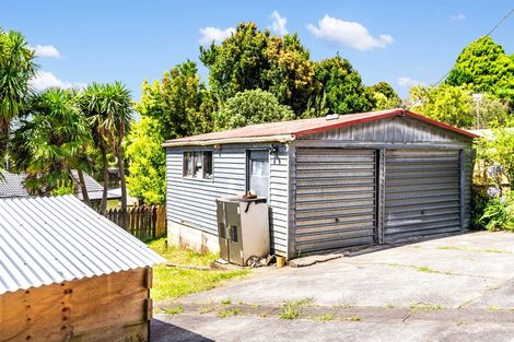 Photo of property in 30 Waimumu Road, Massey, Auckland, 0614