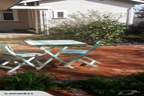 Photo of property in 22 Nikau Street, Takaro, Palmerston North, 4410