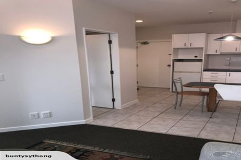 Photo of property in Terrace Tower Apartments, 1d/126 The Terrace, Wellington Central, Wellington, 6011