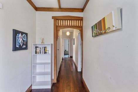 Photo of property in 1/8 Merani Street, Narrow Neck, Auckland, 0622