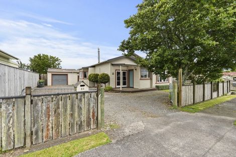 Photo of property in 20 Mahoe Street, Inglewood, 4330