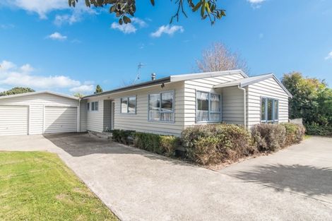 Photo of property in 320 Te Moana Road, Waikanae, 5036