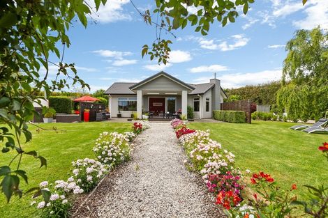 Photo of property in 139 Richmond Road, Brixton, New Plymouth, 4373