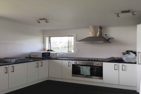 Photo of property in 17 Garth Place, Manurewa, Auckland, 2102