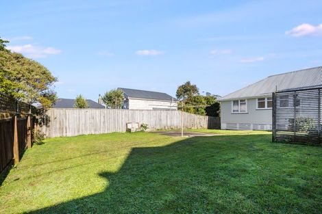 Photo of property in 17 Morgan Street, Johnsonville, Wellington, 6037
