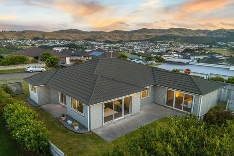 Photo of property in 36 Kahurangi Heights, Aotea, Porirua, 5024
