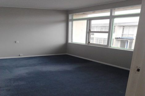 Photo of property in 6/55 Apu Crescent, Lyall Bay, Wellington, 6022