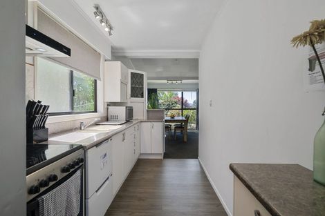 Photo of property in 13 Tirita Street, Kawaha Point, Rotorua, 3010