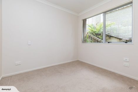 Photo of property in 25 Condor Place, Unsworth Heights, Auckland, 0632