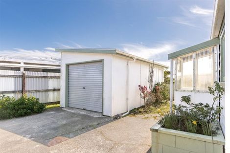 Photo of property in 66 Peel Street, Westport, 7825
