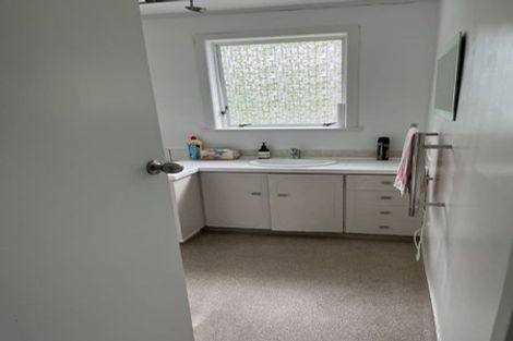 Photo of property in 1/195 Godley Road, Titirangi, Auckland, 0604