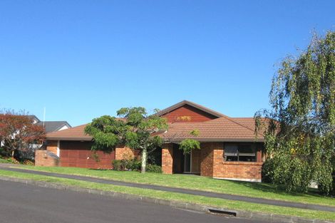 Photo of property in 15 Currell Way, Somerville, Auckland, 2014
