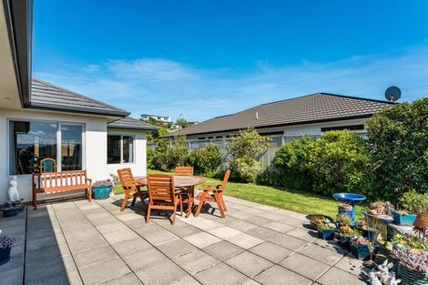 Photo of property in 19 Tongariro Drive, Aotea, Porirua, 5024