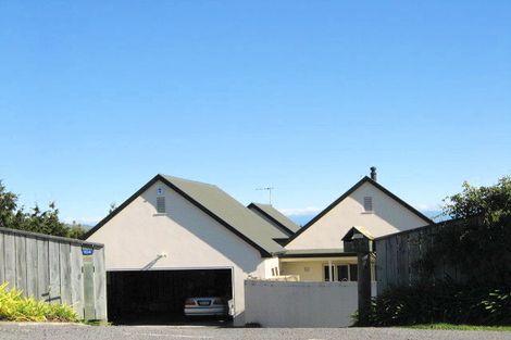 Photo of property in 104 Kopanga Road, Havelock North, 4130