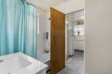 Photo of property in 34b Matthews Road, Wainuiomata, Lower Hutt, 5014