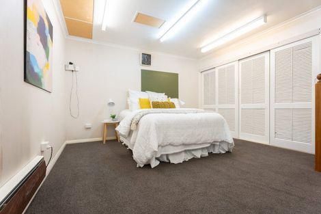 Photo of property in 1 Tainui Terrace, Tawa, Wellington, 5028