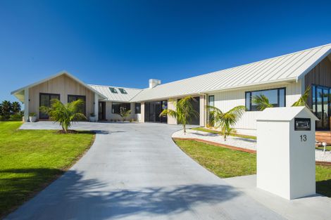 Photo of property in 13 Beach Cove, Wainui, Gisborne, 4010