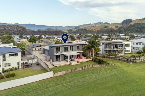 Photo of property in 273 Cook Drive, Whitianga, 3510