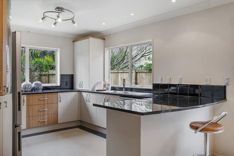 Photo of property in 18 Tollana Road, Te Atatu Peninsula, Auckland, 0610