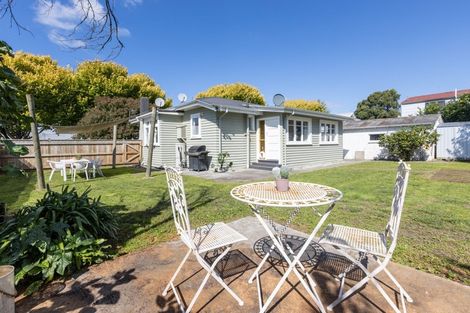 Photo of property in 102 Sylvan Road, Parkvale, Hastings, 4122