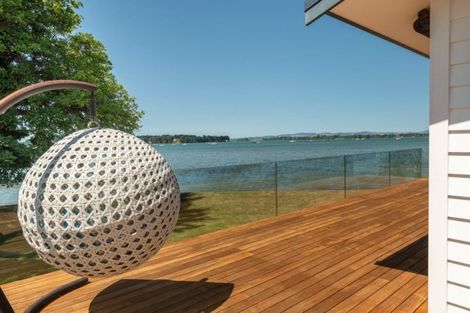 Photo of property in 12 Beach Grove, Omokoroa, 3114