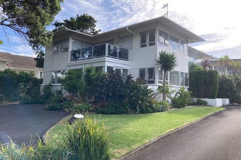 Photo of property in 2/276 Hurstmere Road, Takapuna, Auckland, 0622