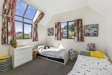 Photo of property in 5 The Crowsnest, Whitby, Porirua, 5024