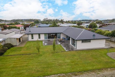 Photo of property in 17 Gordon Street, Weston, Oamaru, 9401