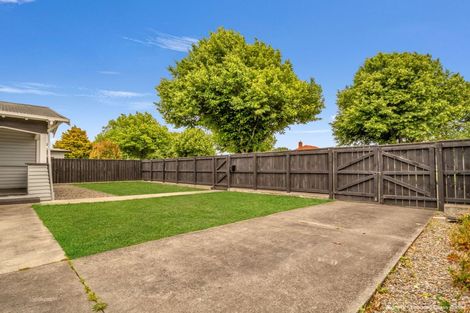 Photo of property in 23 South Street, West End, Palmerston North, 4410