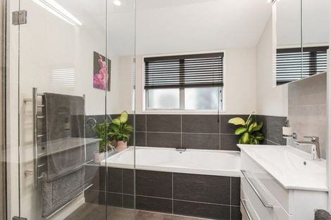 Photo of property in 56 Titirangi Crescent, Parklands, Christchurch, 8083