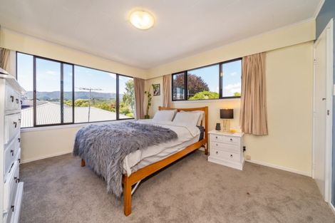 Photo of property in 27 Hudson Avenue, Ebdentown, Upper Hutt, 5018