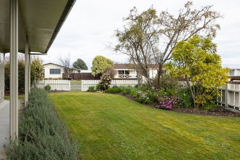 Photo of property in 14 Ferndale Place, Feilding, 4702