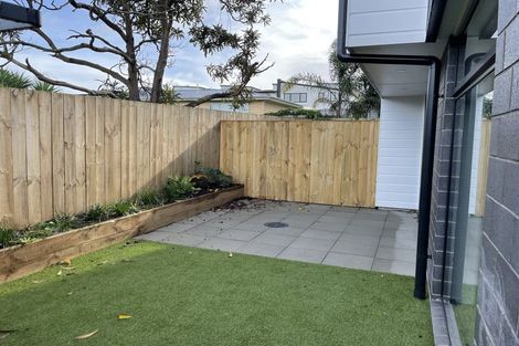 Photo of property in 19b Holland Avenue, Point England, Auckland, 1072