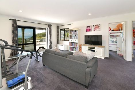 Photo of property in 16 Double Bay Place, Army Bay, Whangaparaoa, 0930