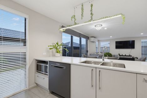 Photo of property in 15 Marcoola Drive, Rolleston, 7614