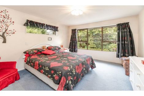 Photo of property in 2/215 Memorial Avenue, Burnside, Christchurch, 8053
