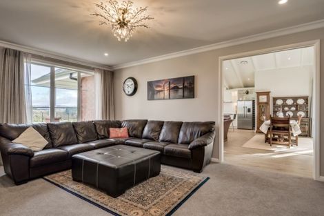 Photo of property in 79 Penetaka Heights, Pyes Pa, Tauranga, 3112