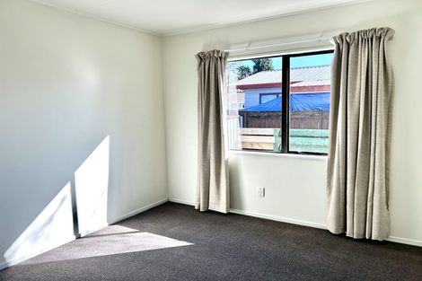 Photo of property in 49a Aquarius Drive, Kawaha Point, Rotorua, 3010
