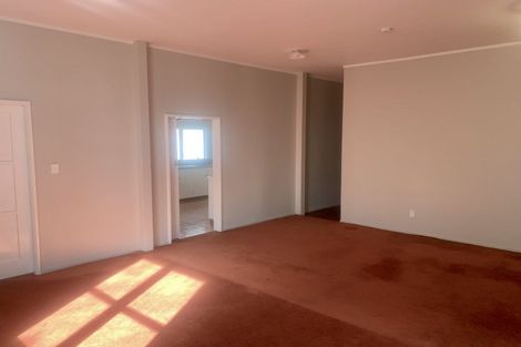 Photo of property in 211 Cambridge Road, Hillcrest, Hamilton, 3216