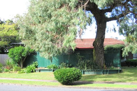 Photo of property in 21 Tyrian Close, Half Moon Bay, Auckland, 2012